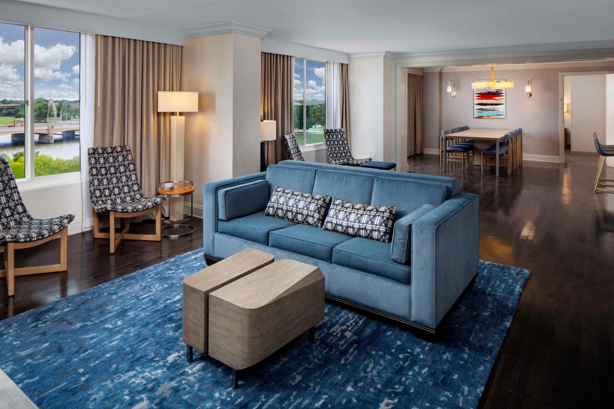 Отель Hyatt Regency Уичита Экстерьер фото