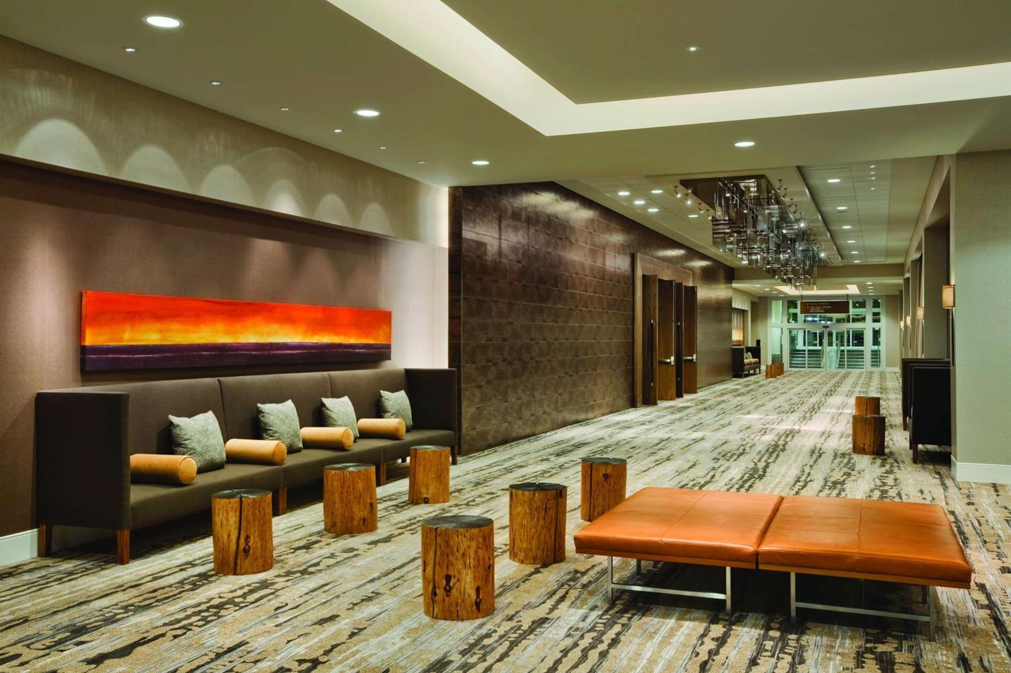 Отель Hyatt Regency Уичита Экстерьер фото
